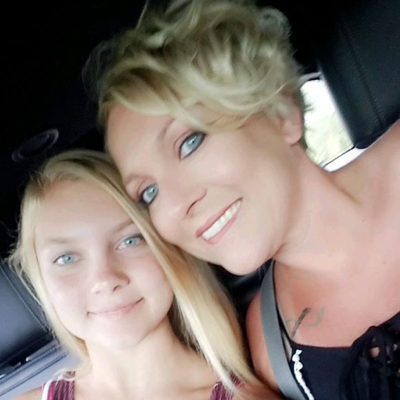 Meet your Posher, Nacole - Picture 1 of 1